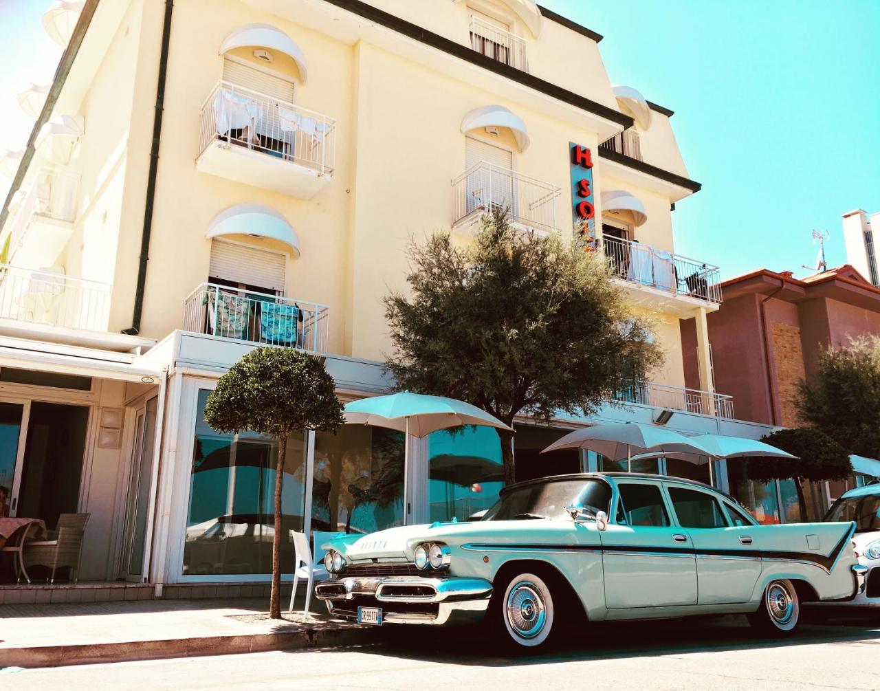 Hotel B&B Sole セニガッリア エクステリア 写真